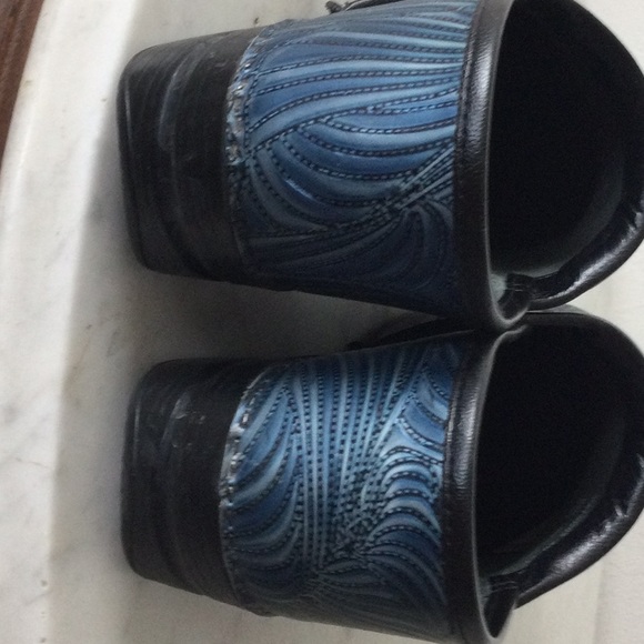 Dansko size 9 - Picture 4 of 4